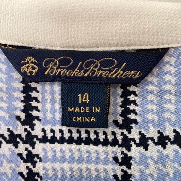 Brooks Brothers, 14, 100% silk blue houndstooth plaid semi-sheer blouse, button - Picture 3 of 10